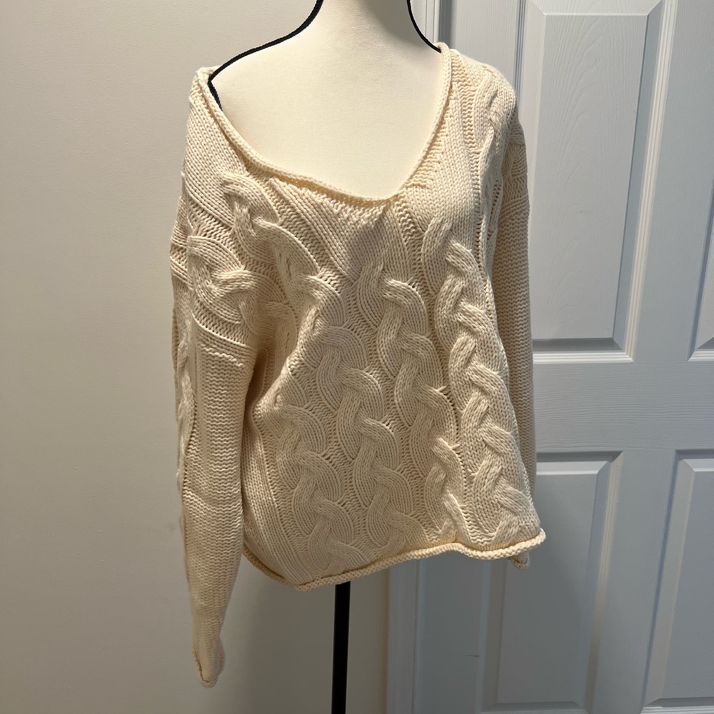 Edikted Cream Cable-Knit Sweater – New With Tags (Size M) ✨